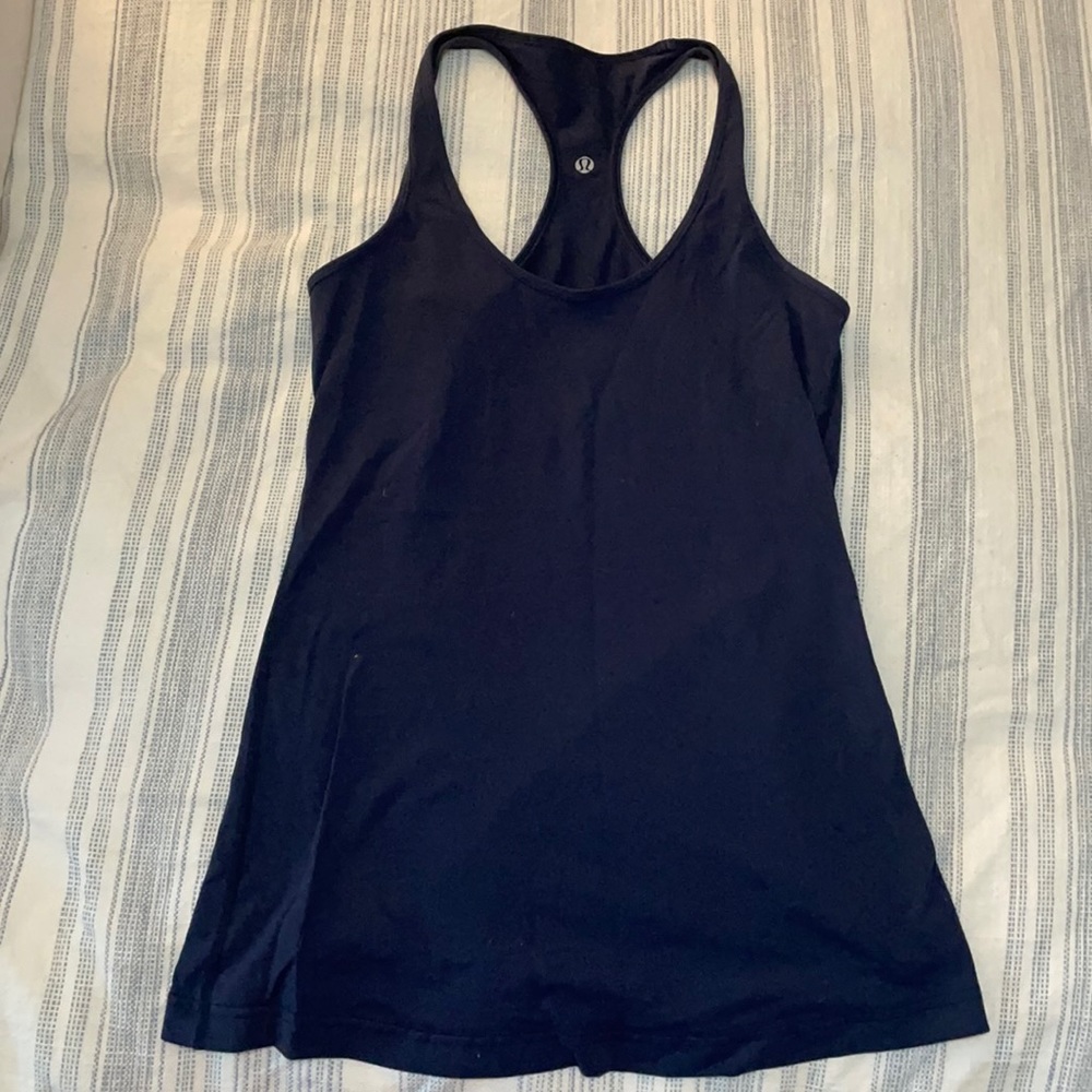 Lululemon tank top I believe size 8.